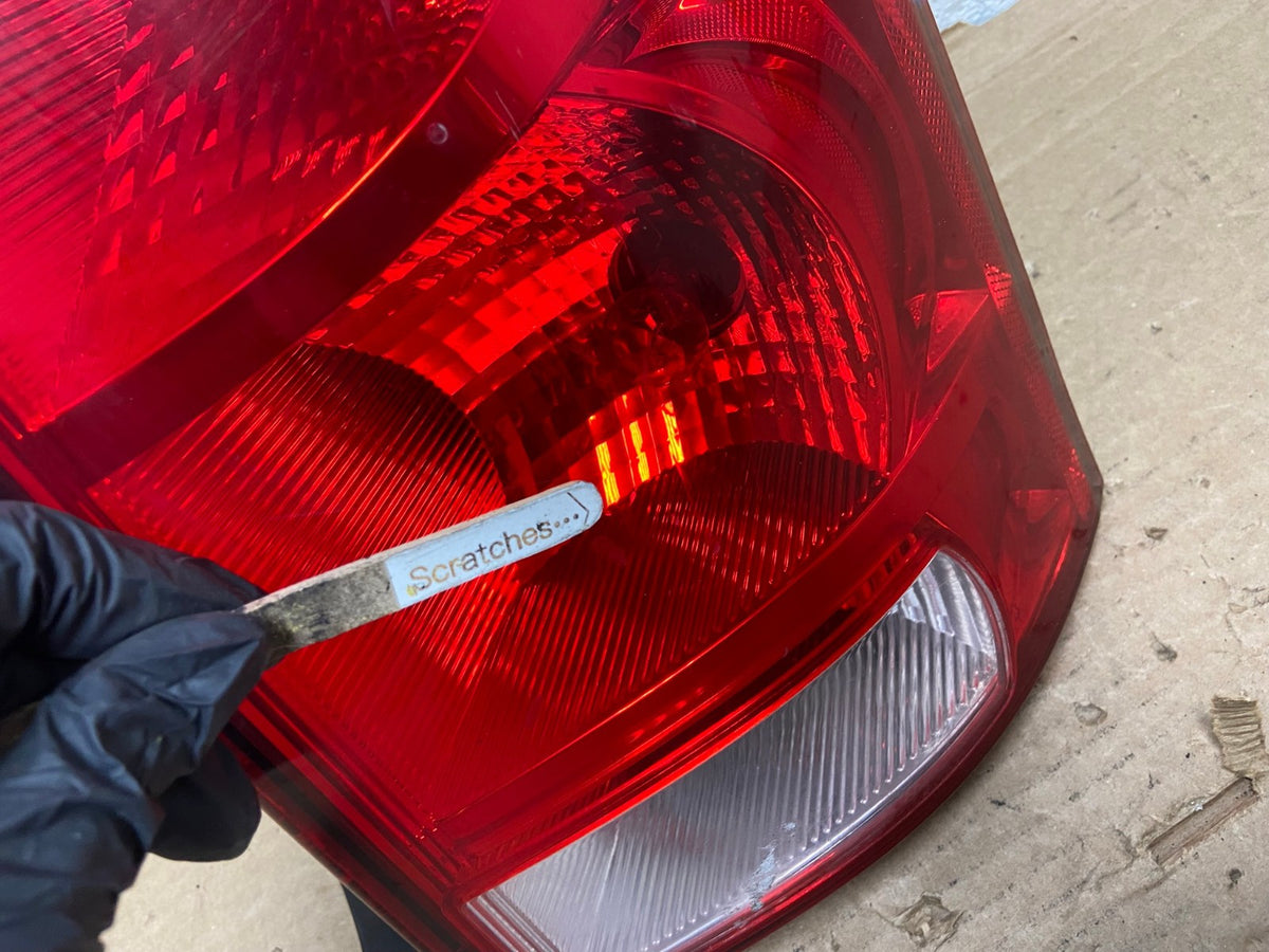 2007 to 2009 Suzuki XL-7 Vitara Right Passenger Rh Side Tail Light AH8904 LK3