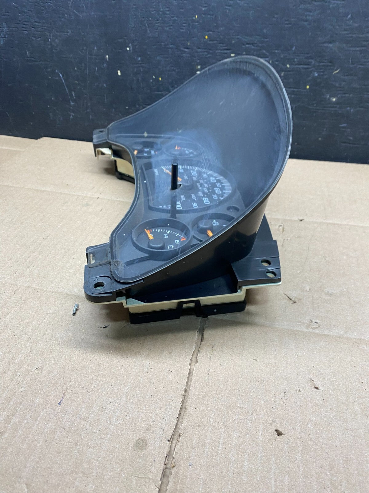 2004 to 2007 Chevrolet Express Speedometer Cluster Gauge L5243 PS2