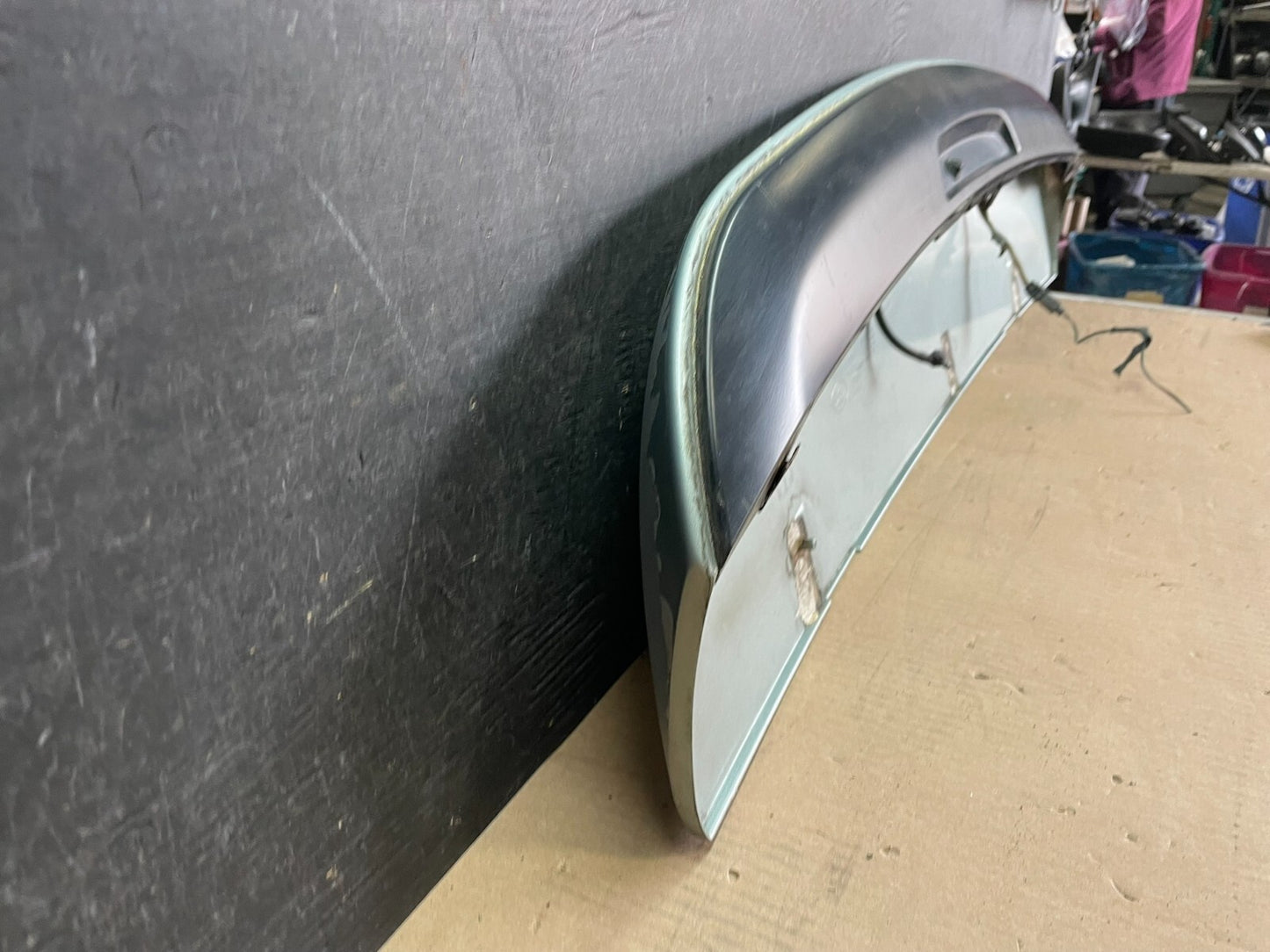 2006 - 2009 Land Range Rover Sport Rear Trunk Light Lift Gate Spoiler L9166 DG11