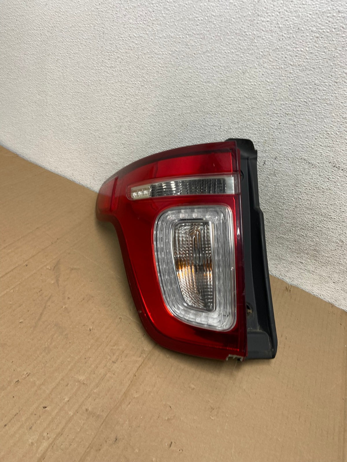 2011 2012 2013 2014 2015 Ford Explorer Left Driver LH Side Tail light AE8927 LK0