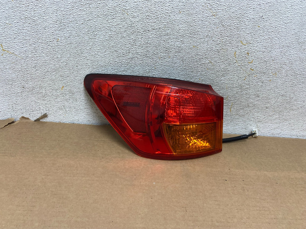 2009 - 2010 Lexus Is250 Is350 Left Driver LH Side Tail Light AH3094 DW0