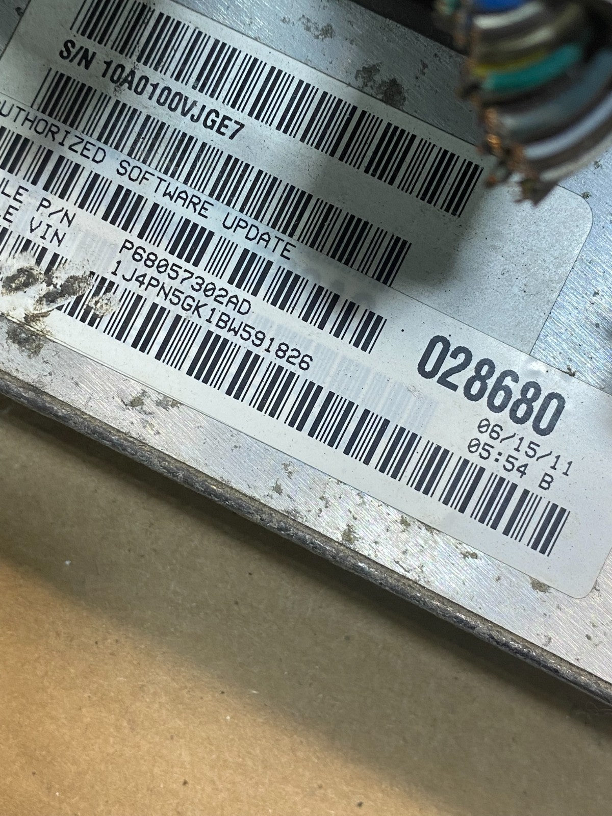 2011 Jeep Liberty 3.7L PCM ECM ECU Engine Control Module P68057302ad AH3410 DG2