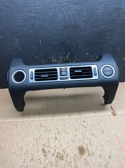 2010 2011 2012  Land Rover Range Rover Center Dash Air Vent Trim Y8066 DG0