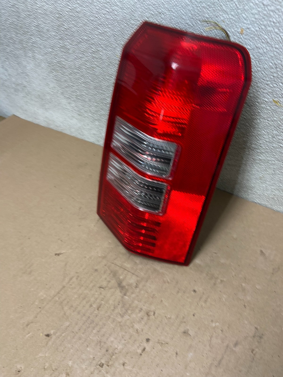 2008 to 2016 Jeep Patriot Right Passenger Side Tail Light Oem AB5919 LK1