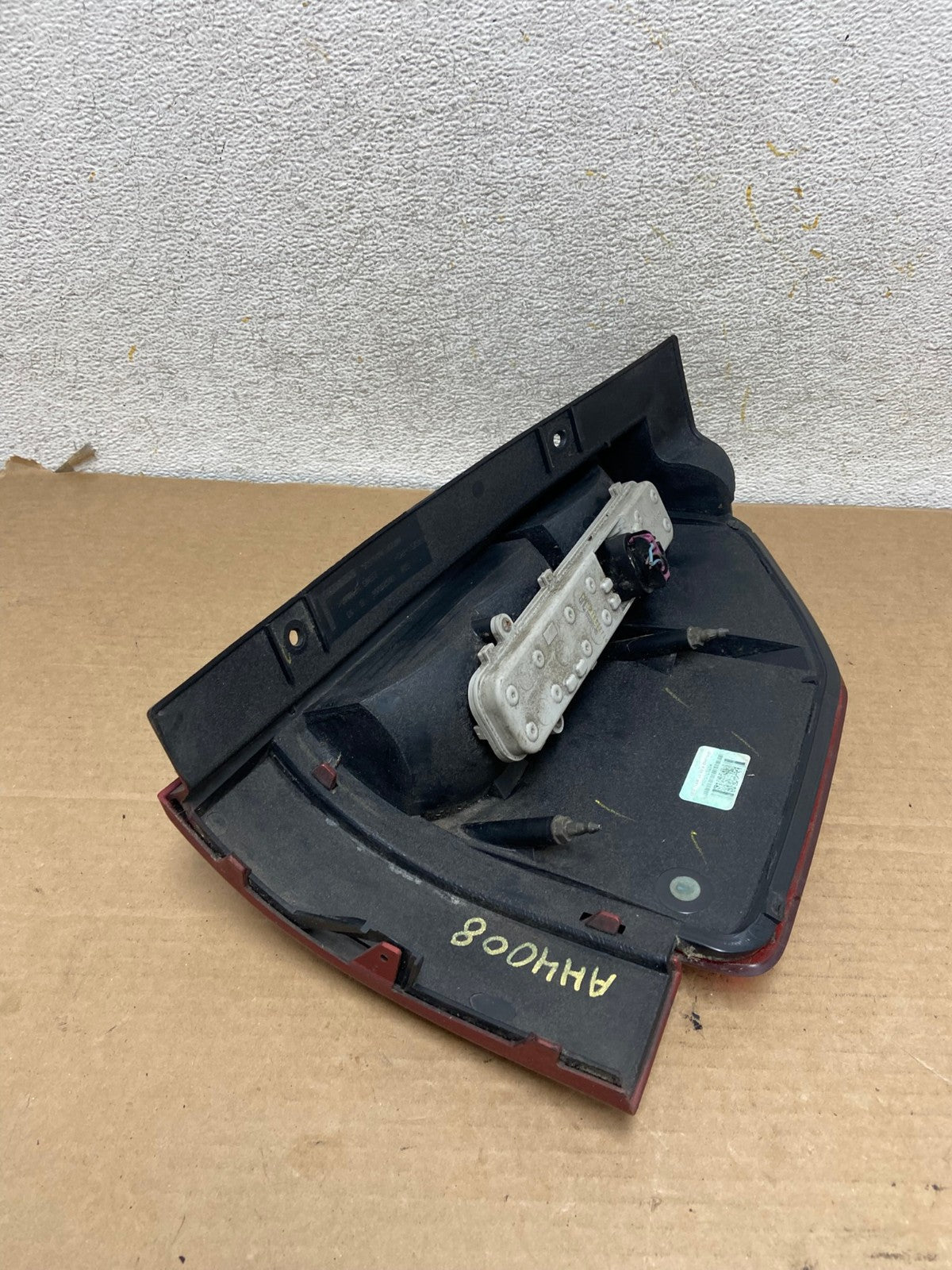 2002 to 2009 Gmc Envoy Left Driver Lh Side Tail Light AH4008 LK6