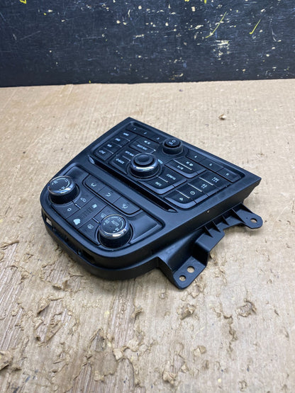 2013 to 2017 Buick Encore Radio  Climate Control AC HVAC 95319299 Z9883 DG3