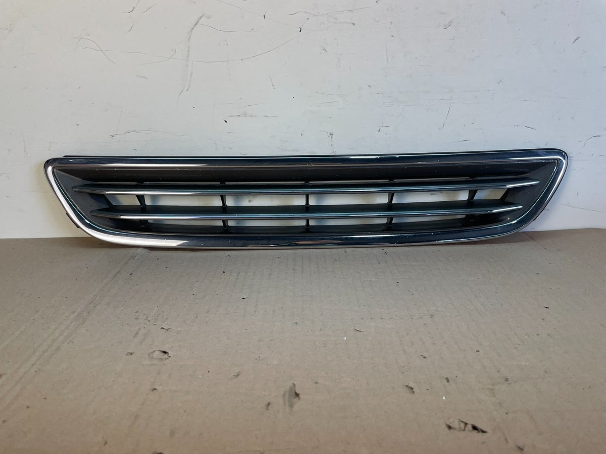 1997 to 1999 Lexus ES300 Front Grill Grille AG77100
