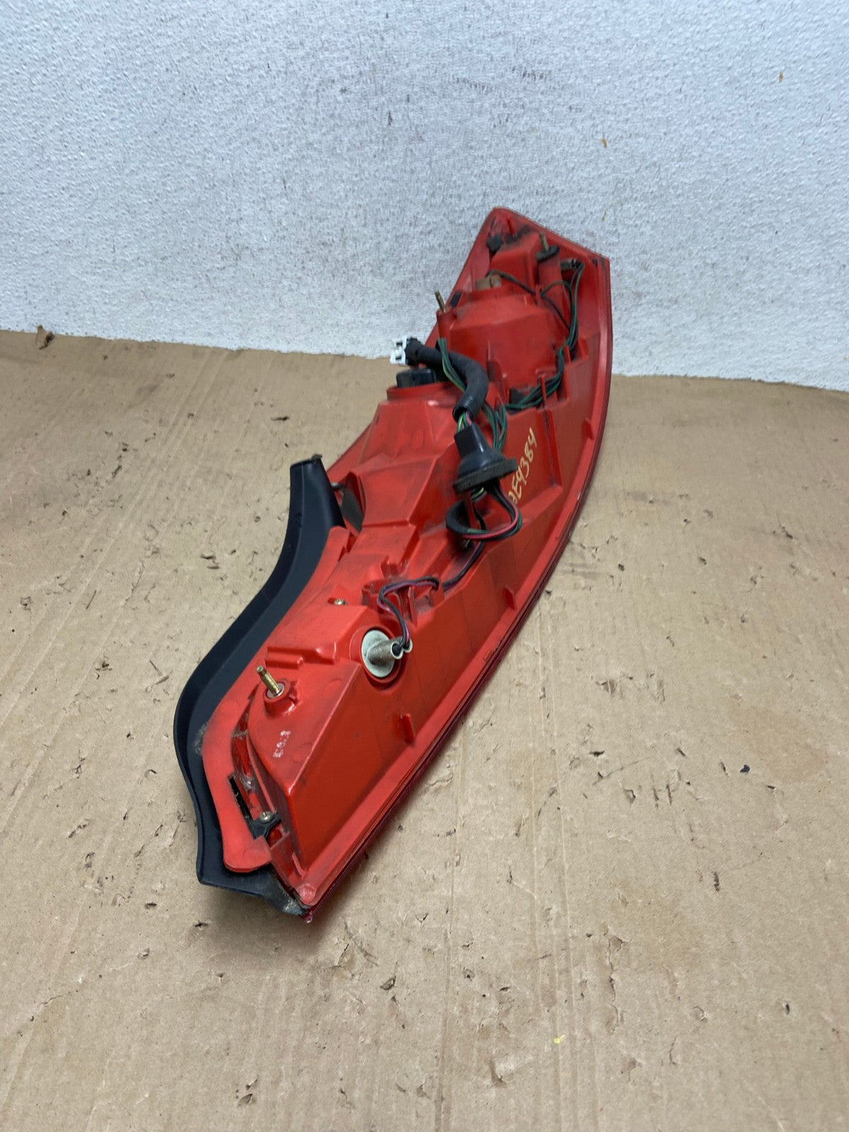 2003 - 2005 Infiniti G35 Coupe Left Driver Lh Outer Tail Light AE9384 LK7