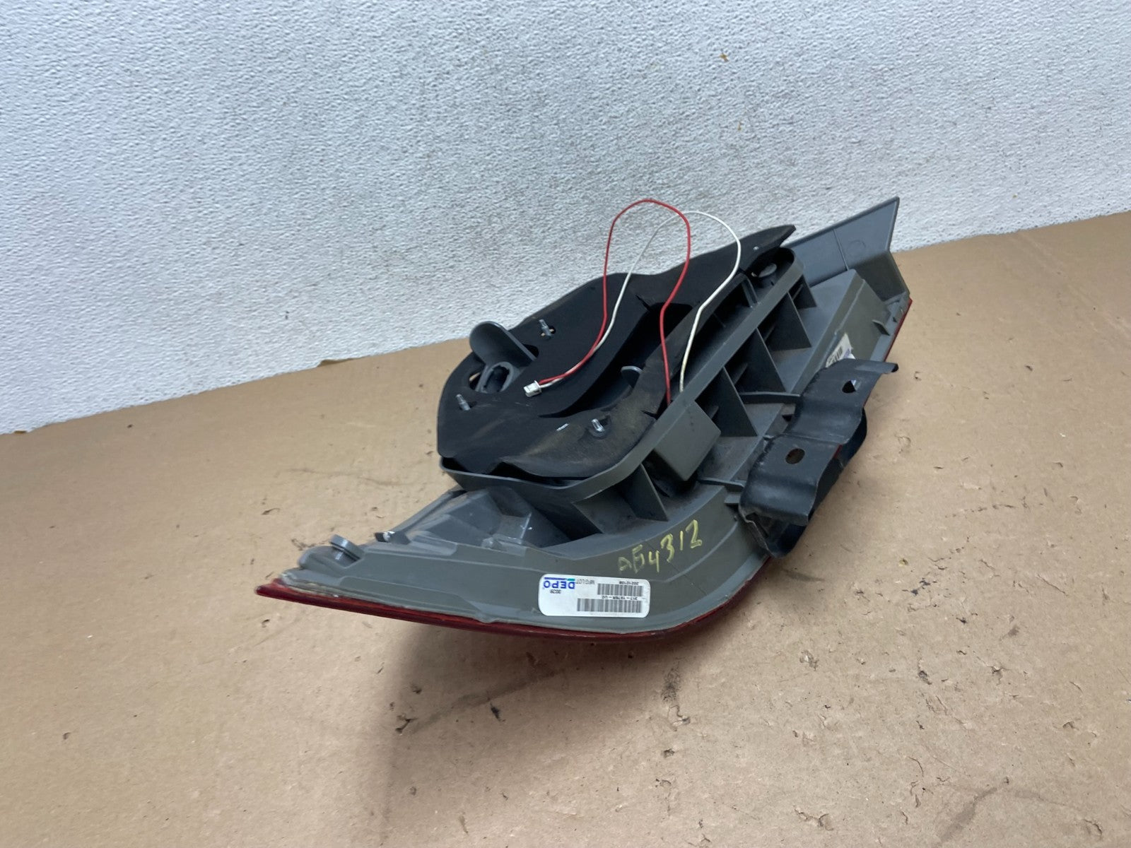 2006 - 2007 Honda Accord Right Passenger Side Tail light AG43126
