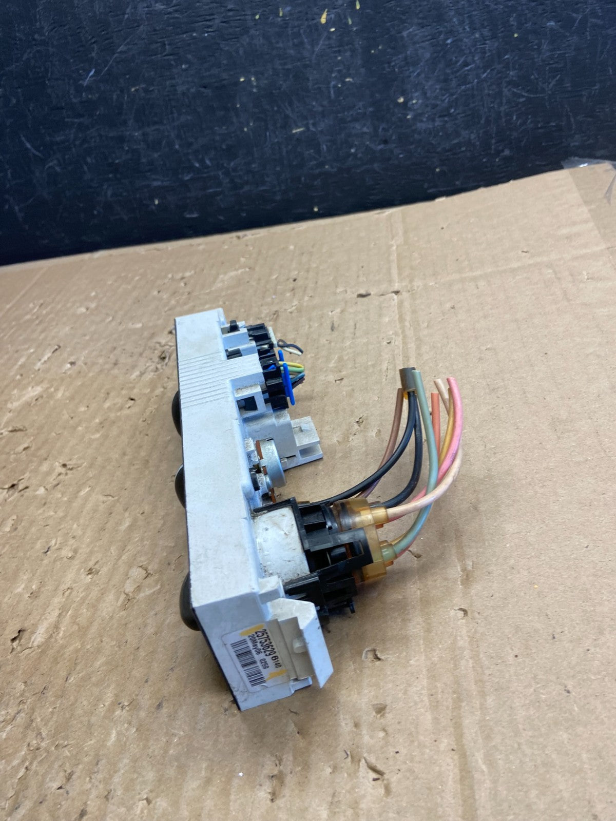 2001 - 2007 GMC Chevrolet Express 1500 Climate Control A/C AD6844 DG2