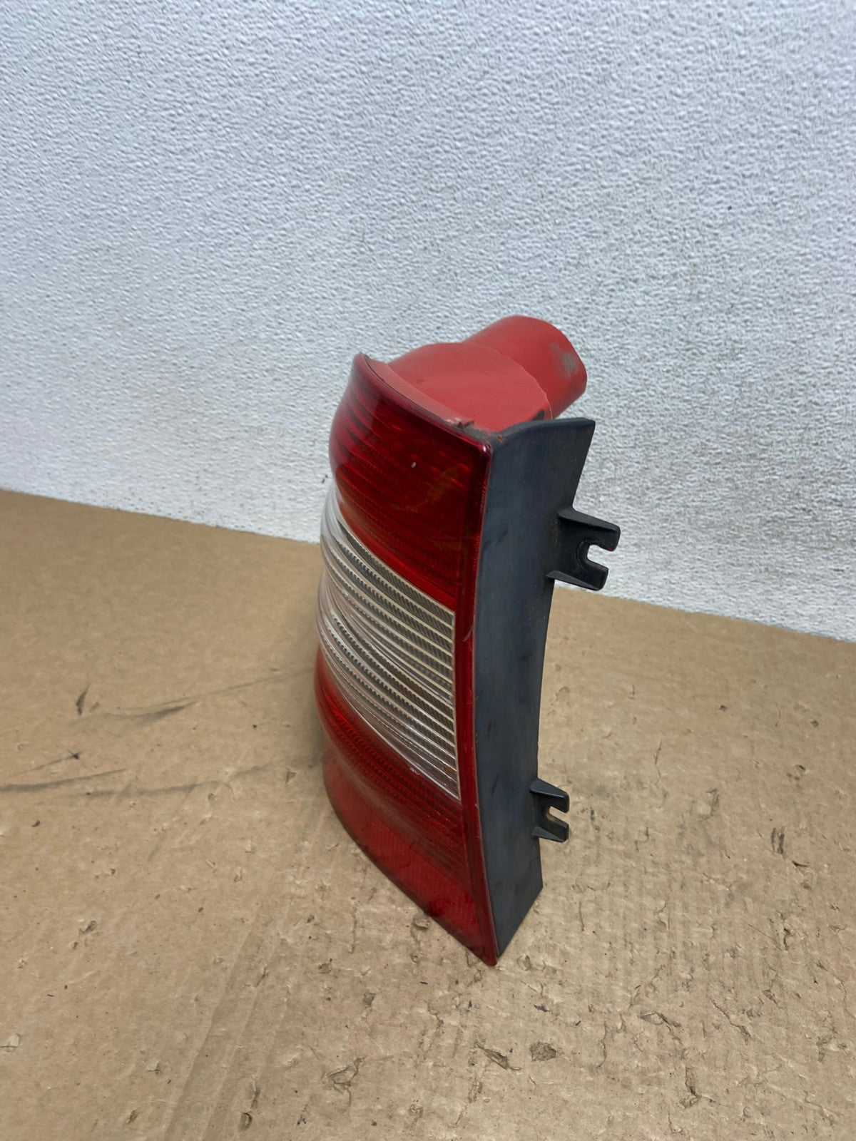 2002-2005 Mercedes ML350 ML-Class Left Driver Lh Side Tail Light AG1289 LK1