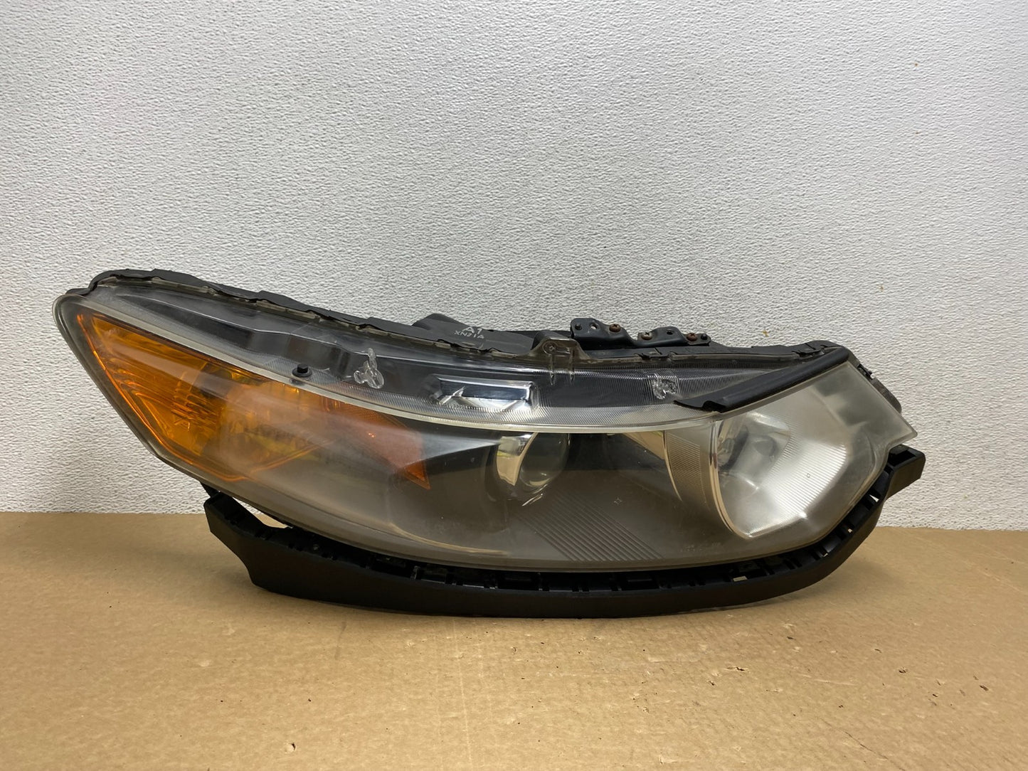 2009-2014 Acura TSX Right Passenger RH Xenon HID Headlight AF9945 DW0