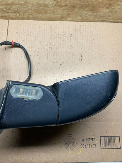 2003 to 2006 Gmc Yukon Right Passenger RH  View Door Mirror A3826 PS3