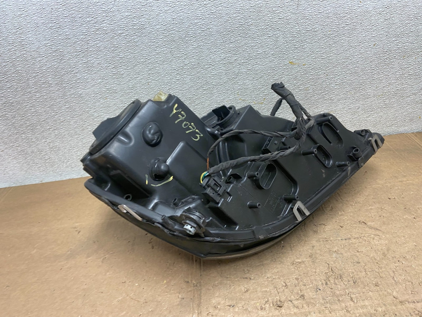 Halogen 2006-2009 Mercedes-Benz ML-Class Headlight Left Driver LH OEM Y7073 DW9