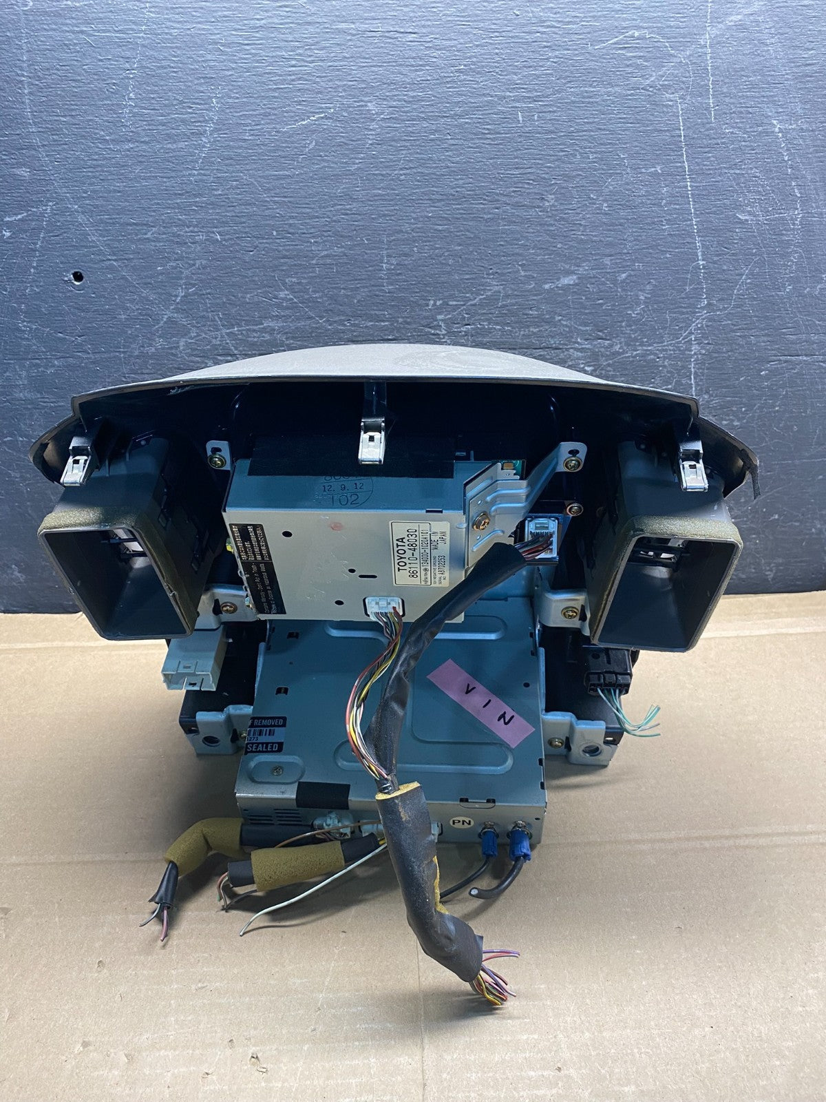 2001 to 2003 Lexus Rx300 Radio Receiver Head Unit + Bezel Surround AE9879 DW3