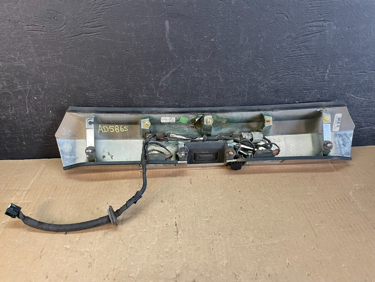 2010-2015 Gmc Terrain Lift Gate Handle Trim Back Up Camera Chrome Panel AD58655