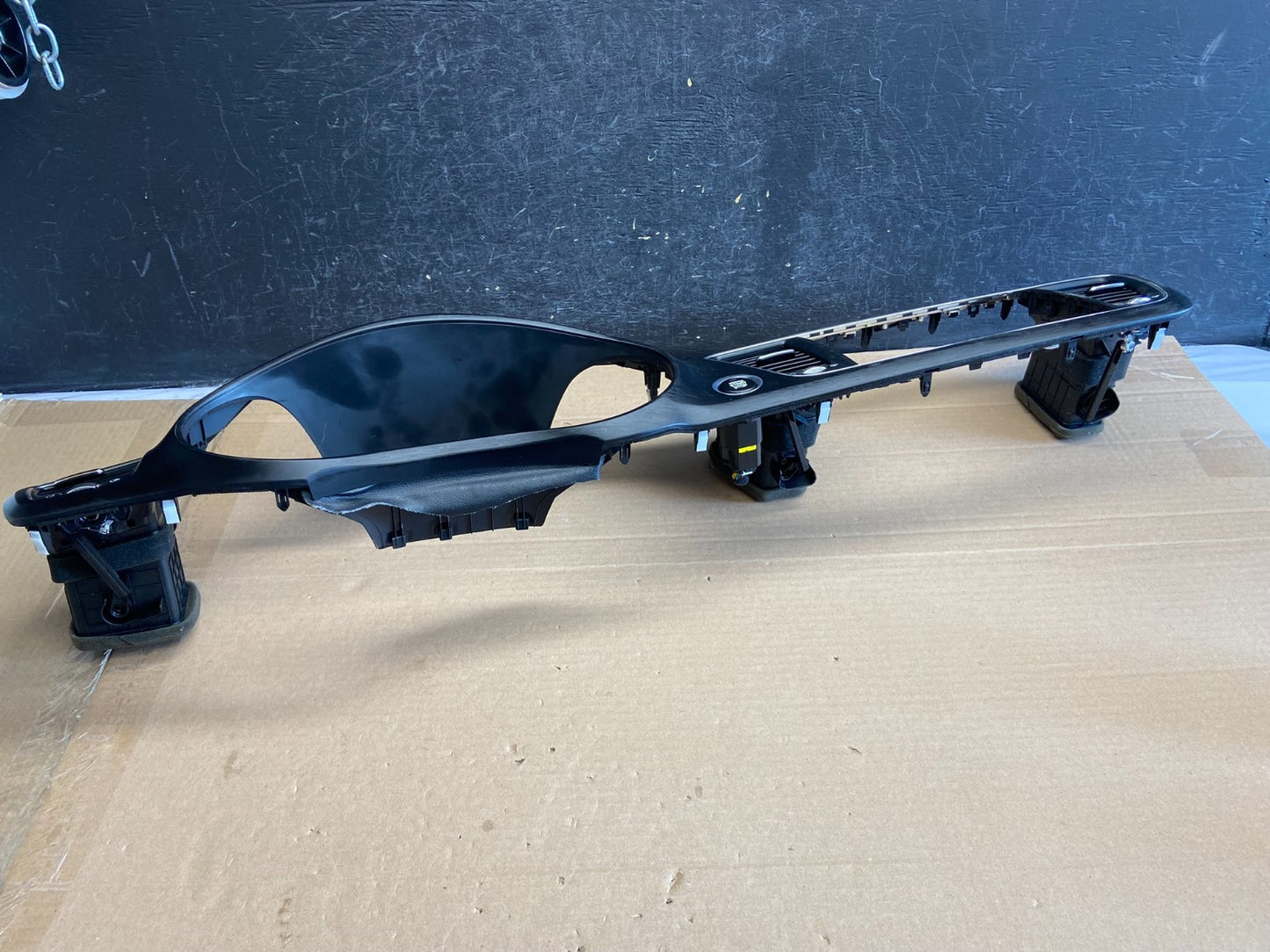 2015 to 2018 Kia Sedona Speedometer Radio Bezel Air Vent AG5004 DG1