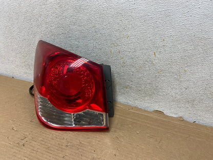 2011 2012 2013 2014 Chevrolet Cruze Left Driver LH Side Tail Light AH8848 LK2