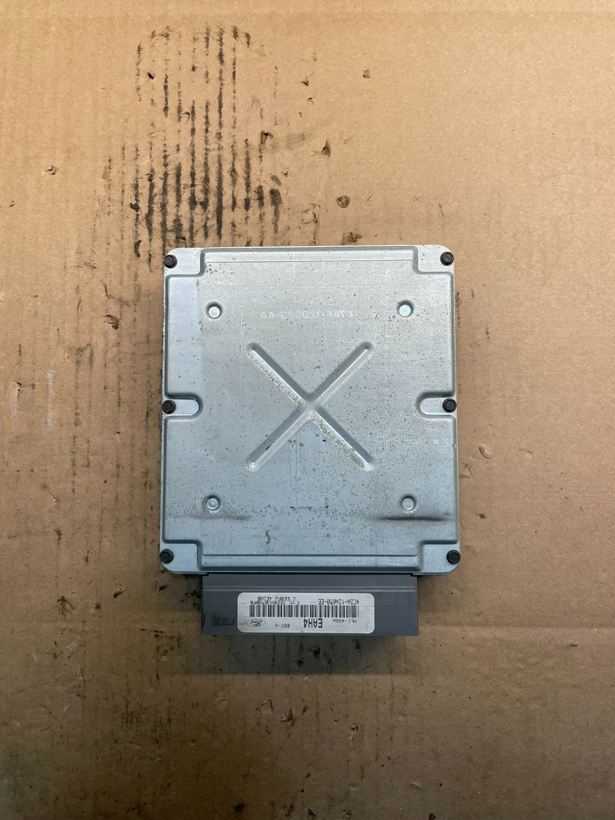 2004 Ford Van E250 E350 Engine Control Module 4c2a-12a650-ee u9220 DG2