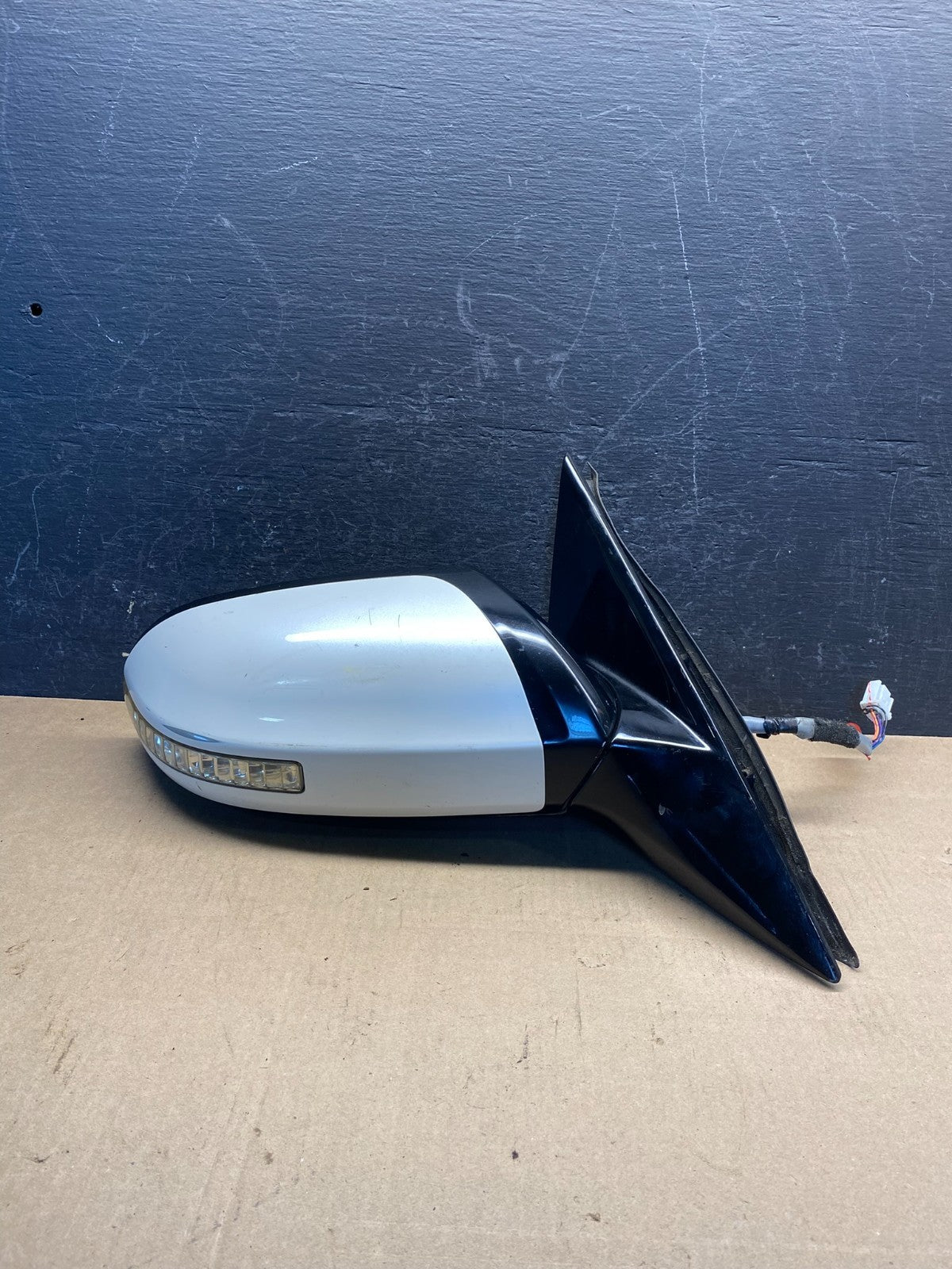 2009-2014 Nissan Maxima Right Passenger View Turn Signal Door Mirror AG1935 MS0