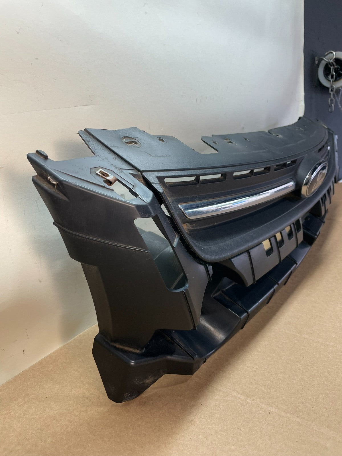 2013 to 2016 Ford Escape Front Upper Grill Grille Mount Panel AG2800 MS2