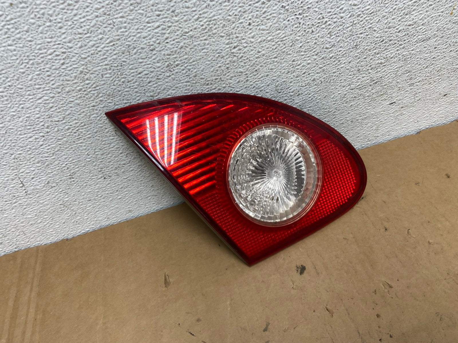 2003 - 2008 Toyota Corolla Inner Left Driver Lh Side Tail Light AD2729 LK2