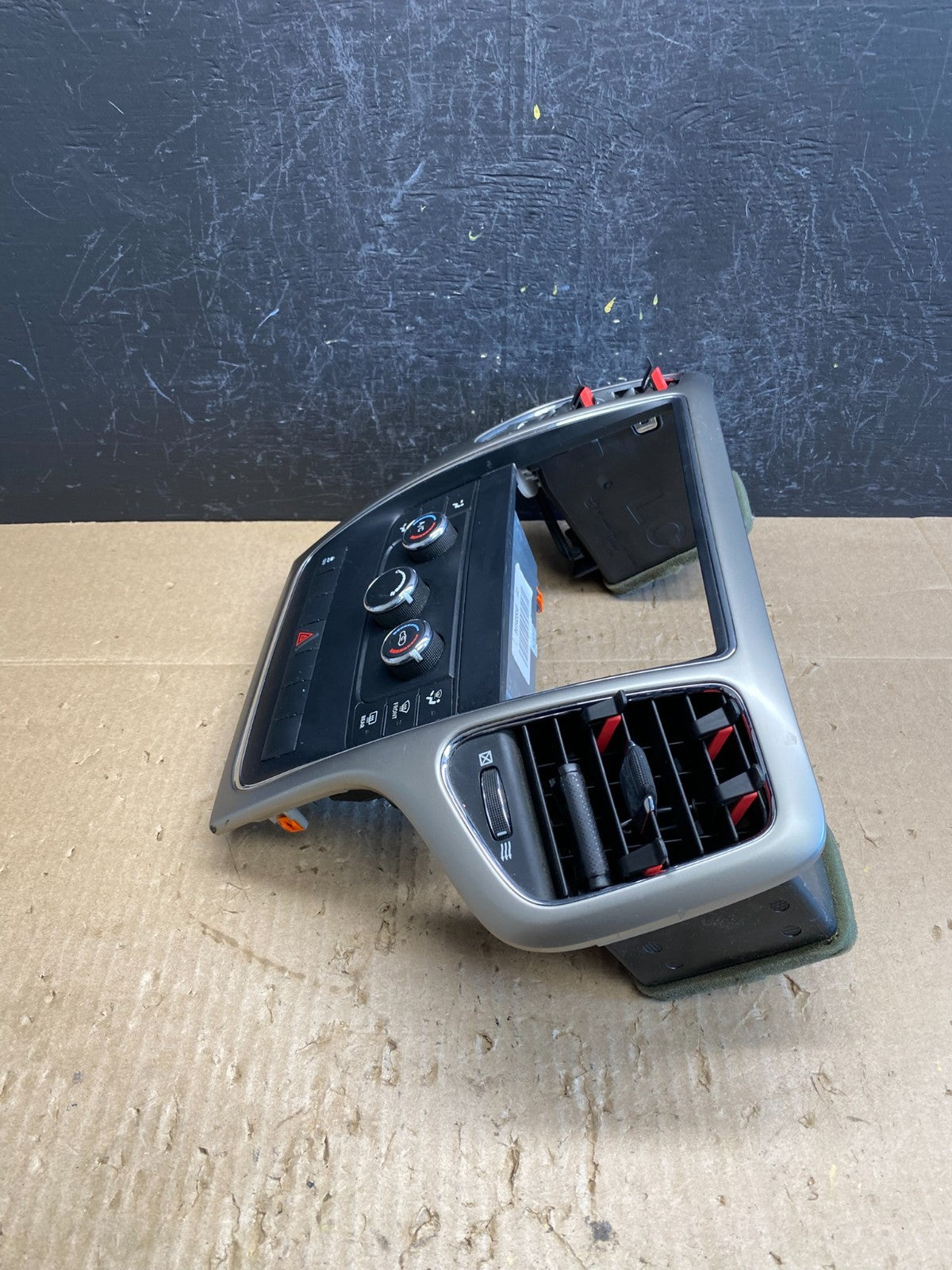 2011-2013 Jeep Grand Cherokee Center Radio Climate Control Bezel Vent AC9088 DG2