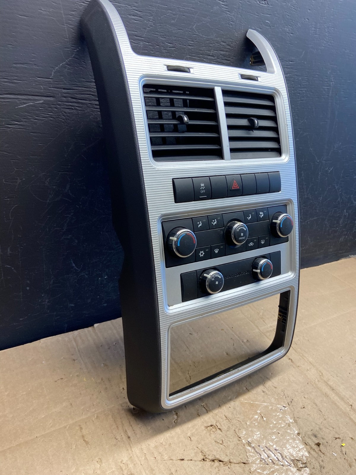 2009 2010 Dodge Journey Center Dash A/C AC Climate Control Bezel Trim AE1995 DG2
