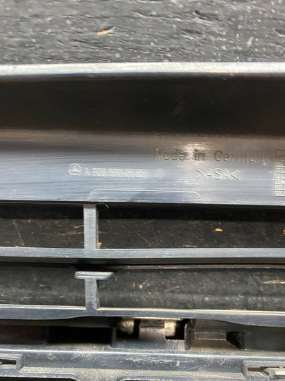 2009 to 2011 Freightliner Sprinter Front Upper Chrome Grill Grille v6948 DG10