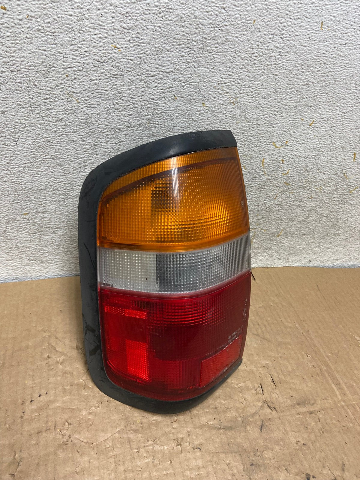1996 - 1998 Nissan Pathfinder Left Driver LH Side Tail light AI8263 LK2