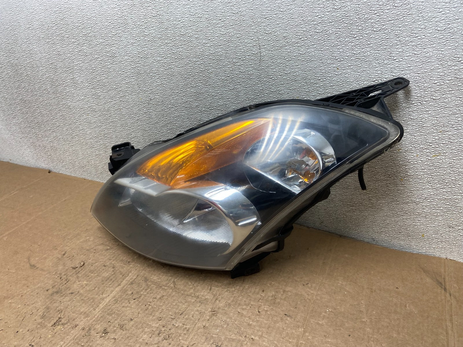 Sedan 2007 2008 2009 Nissan Altima Left Driver Headlight OEM AA3807 DW1