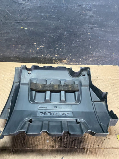 2005 to 2007 Honda Odyssey Black Engine Cover T9627 DG4