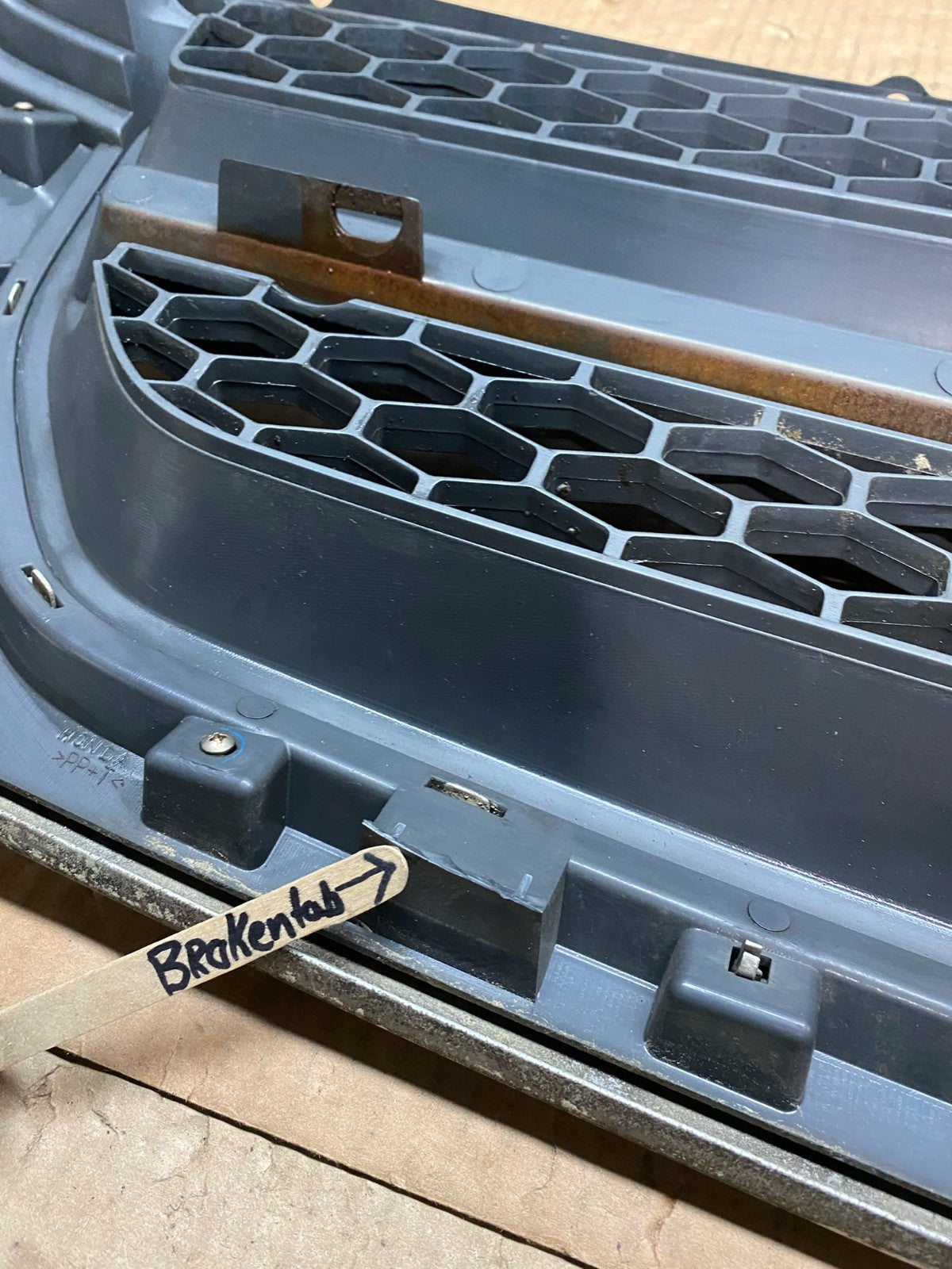 2003 2004 2005 Honda Pilot Front Upper Grill Grille Oem Y6474 DG11