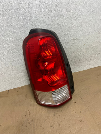 2005 to 2009 Pontiac Montana / Uplander Left Driver Lh Tail Light AE9193 LK2