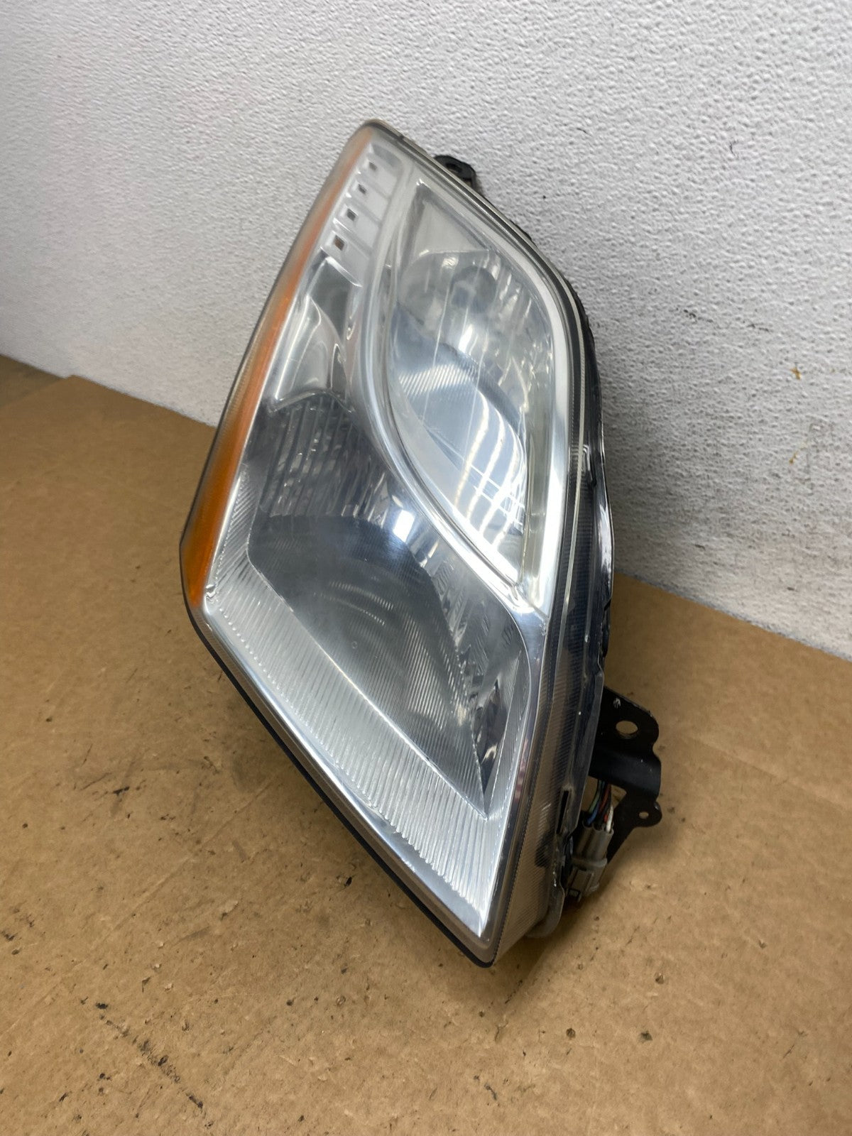 2010 2011 2012 Nissan Sentra Halogen Right Passenger RH Side Headlight AD5224 DW1