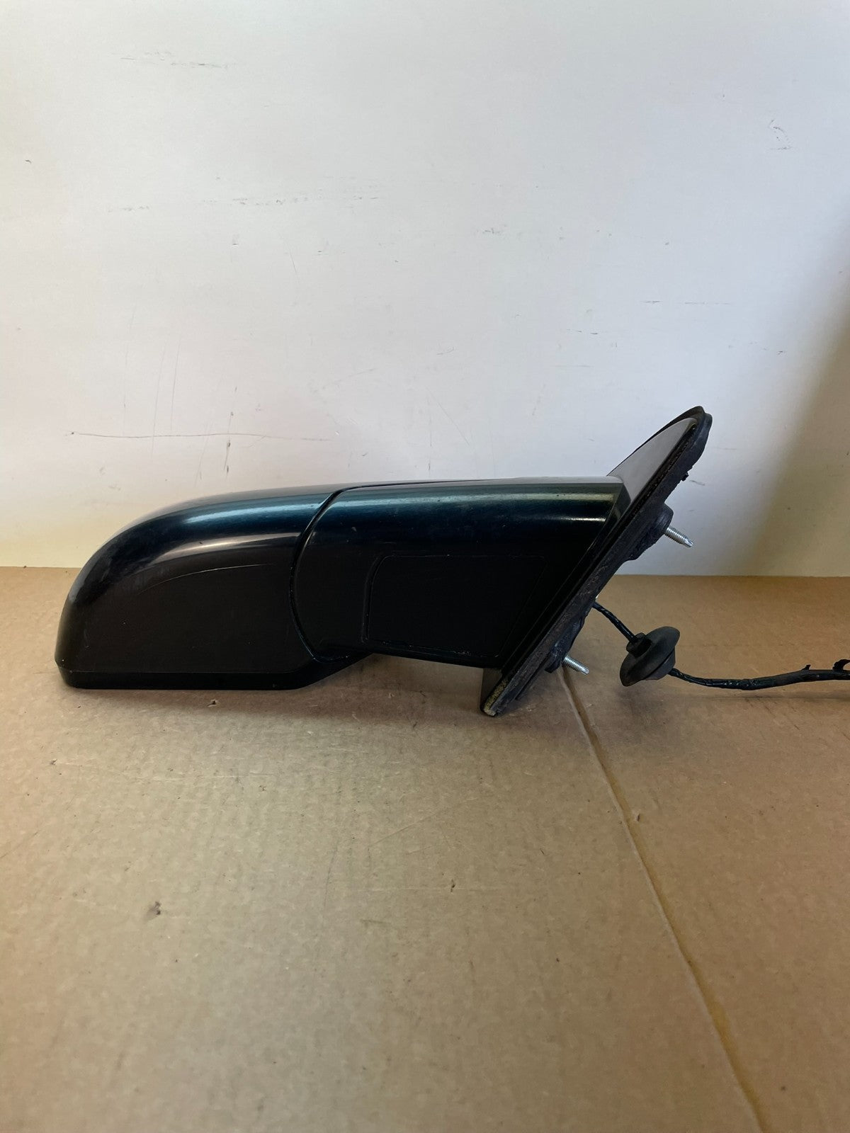 2015 to 2020 Chevrolet Tahoe Silverado Yukon Right Passenger Mirror OE AH6153 DG3