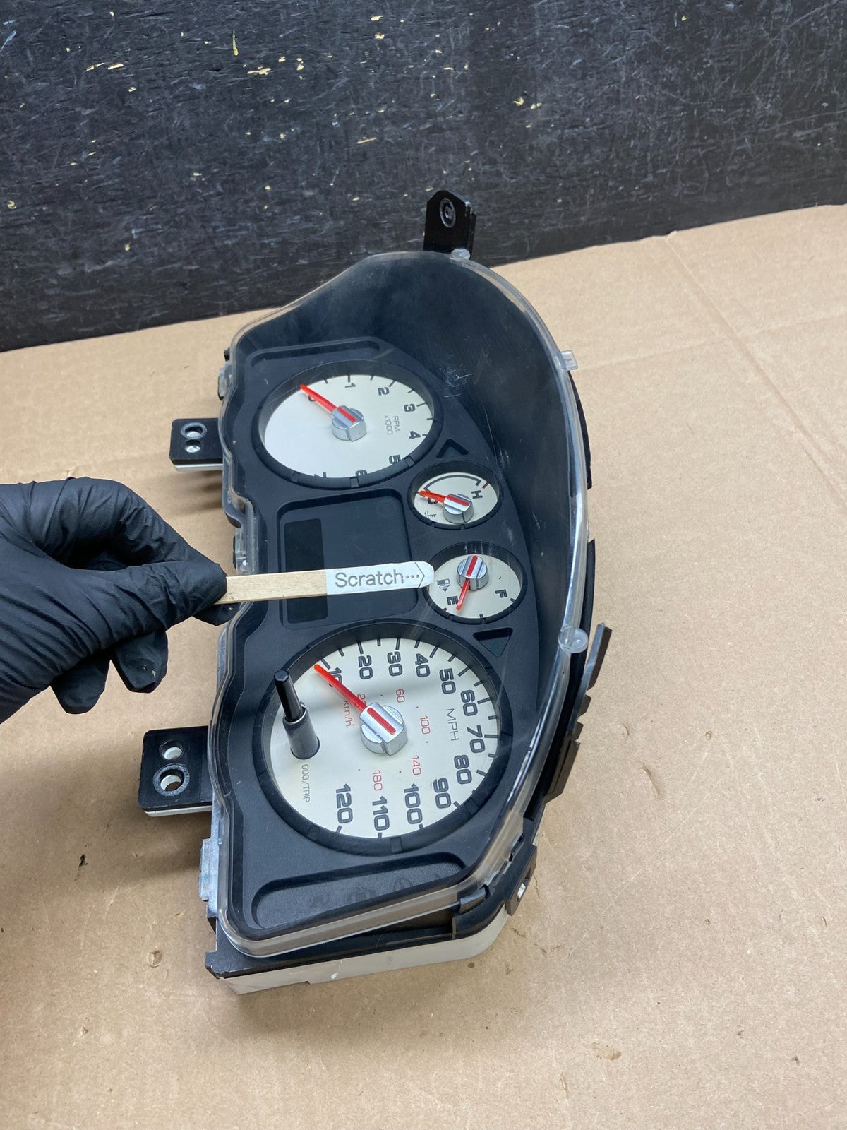 2005 to 2007 Ford Freestyle Speedometer Instrument Cluster AI6246 DG2
