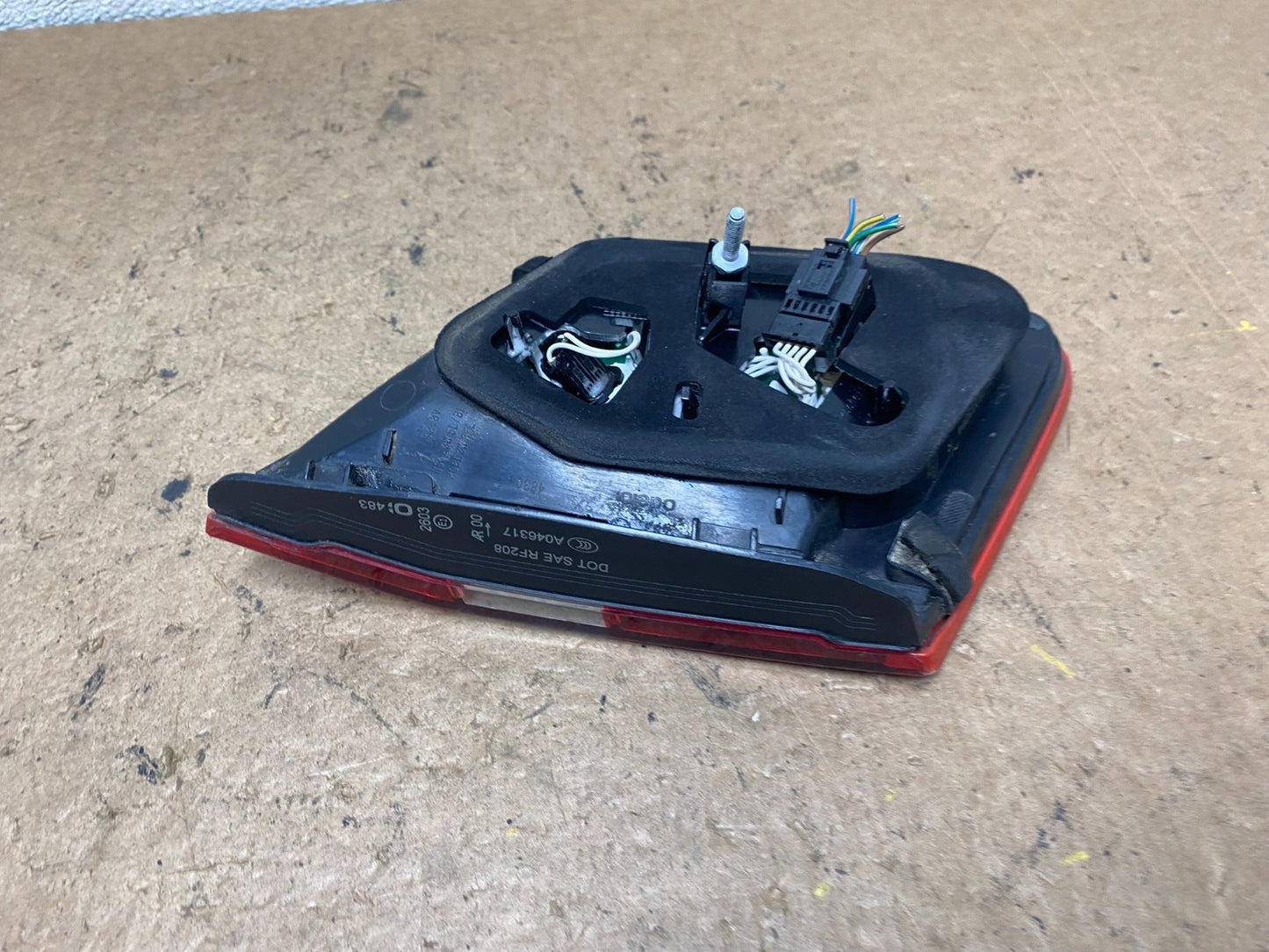 2010 to 2013 Mercedes E-Class Coupe Right Passenger Inner Tail Light S9283 DW6