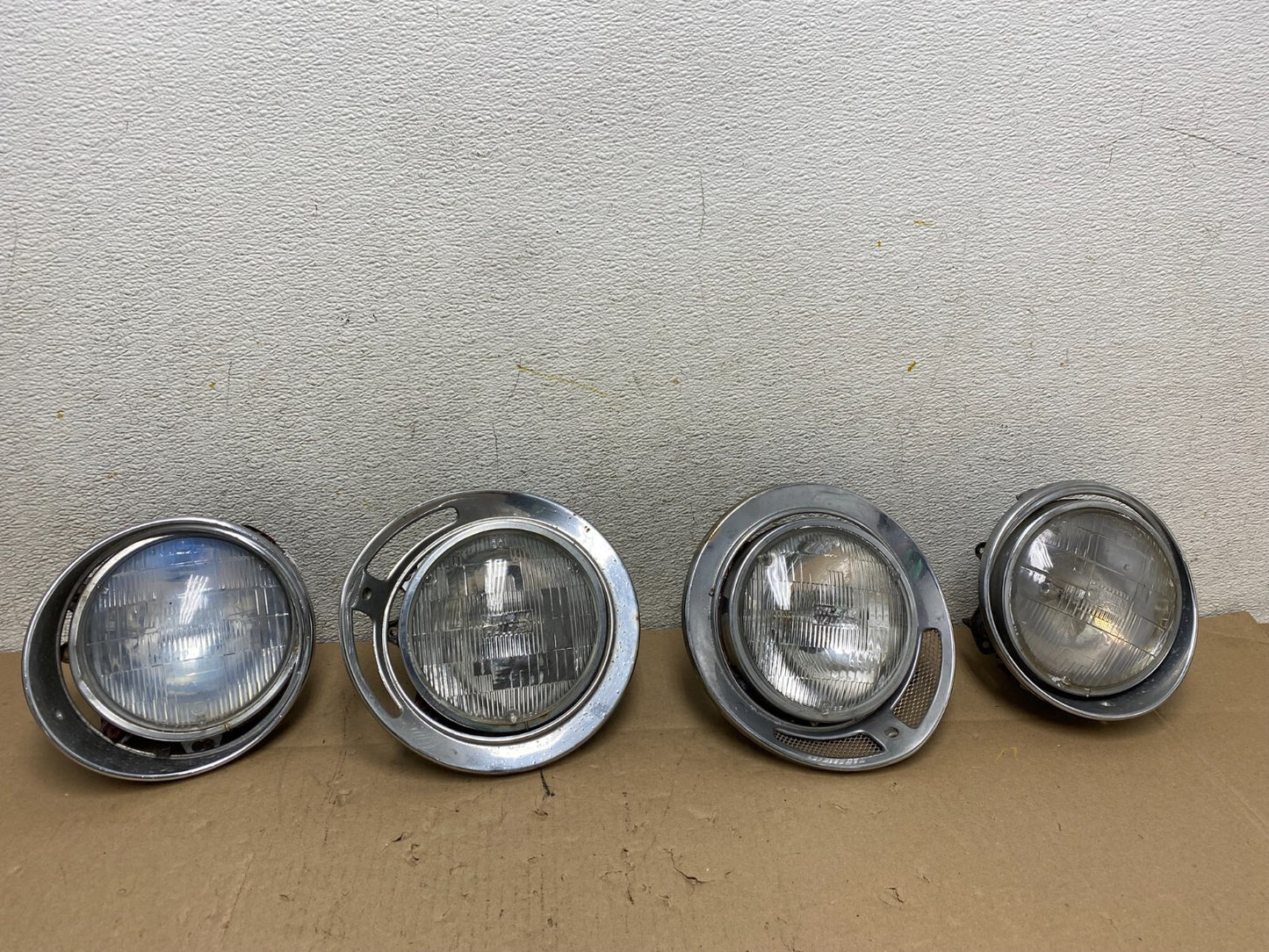 1975 to 1979 Jaguar XJ12 Right+Left Side Headlights J87470