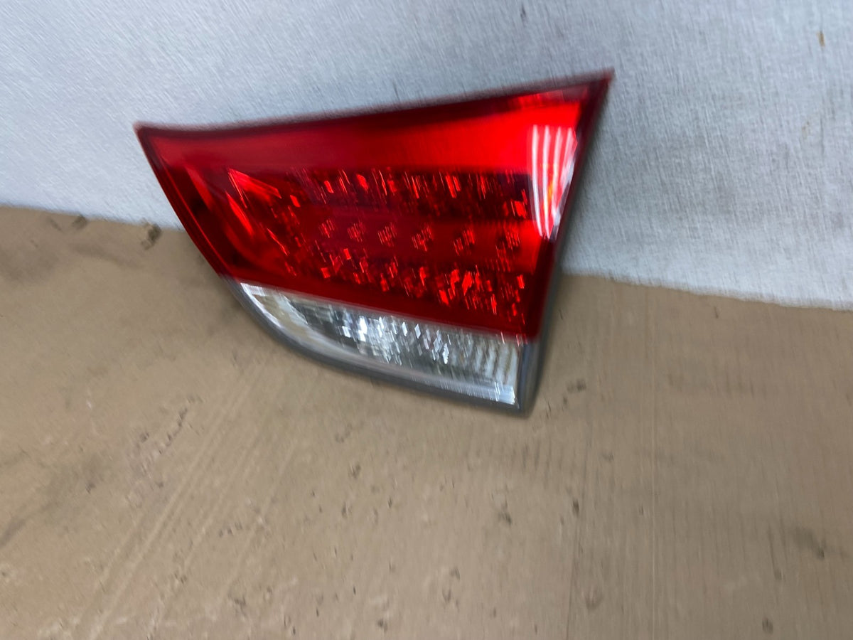 2011-2020 Toyota Sienna Right Passenger RH Side Inner Tail Light AE9162 DG1