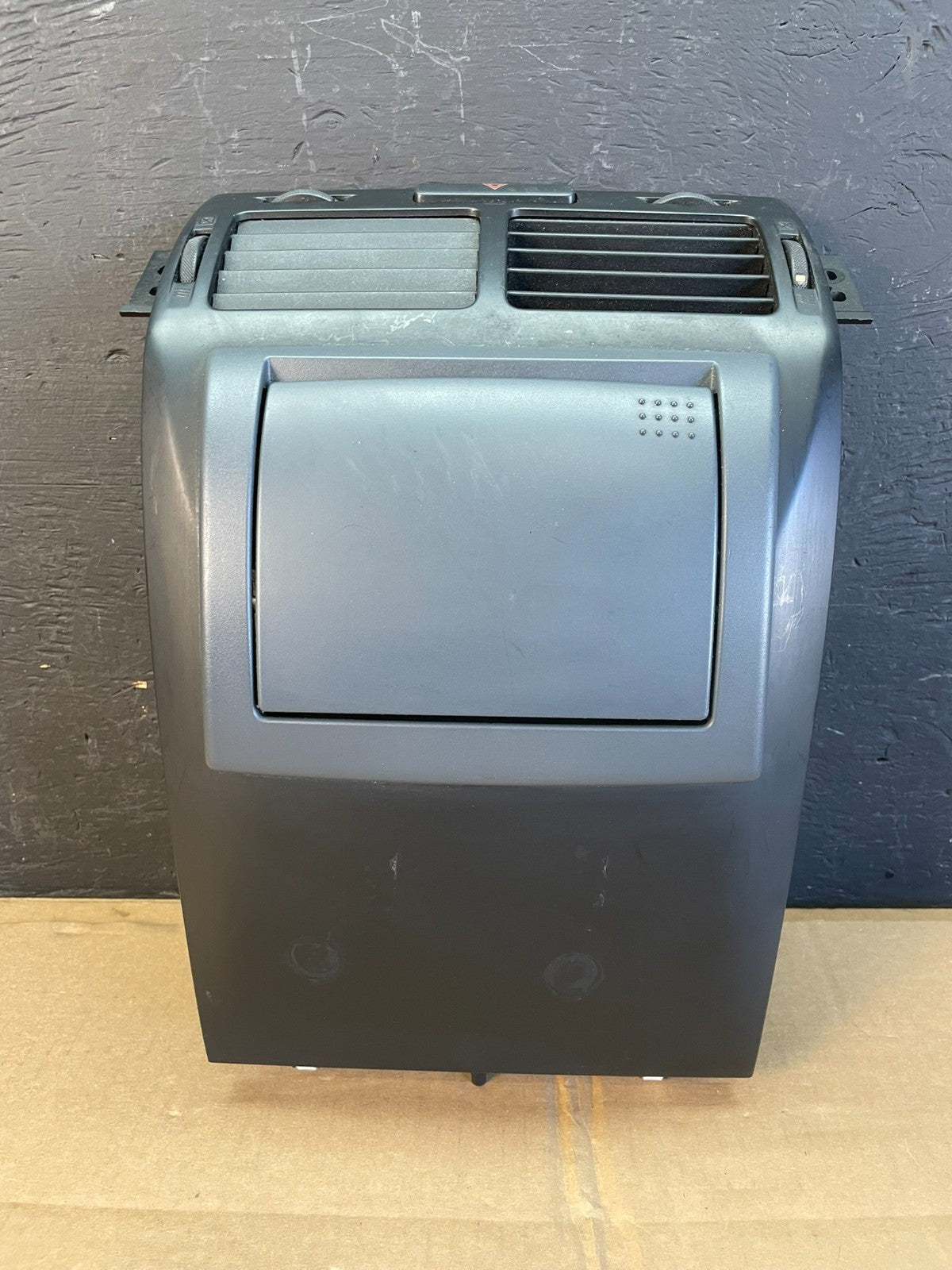 2007 to 2013 Suzuki Grand Vitara Center Console Air Vent ac5471 DG1