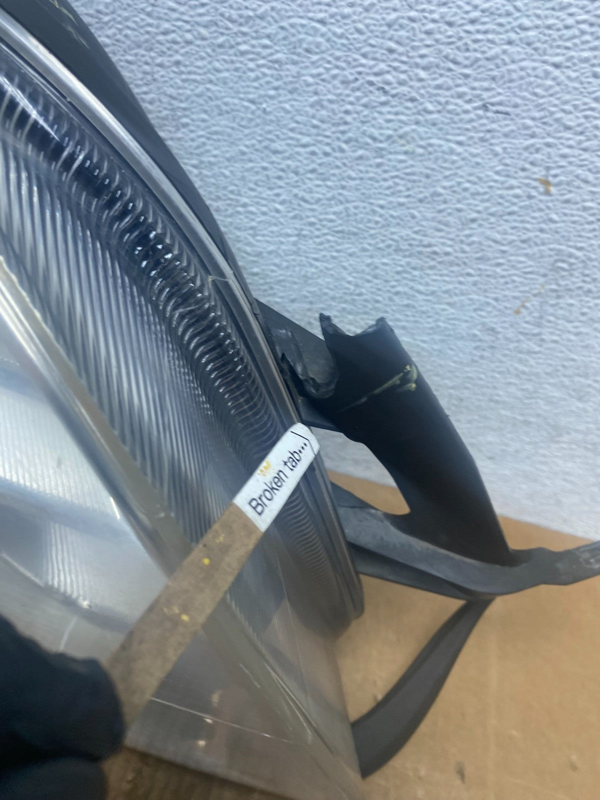 2006 to 2009 Ford Fusion Headlight Right Passenger Rh Side AE2710 DW5