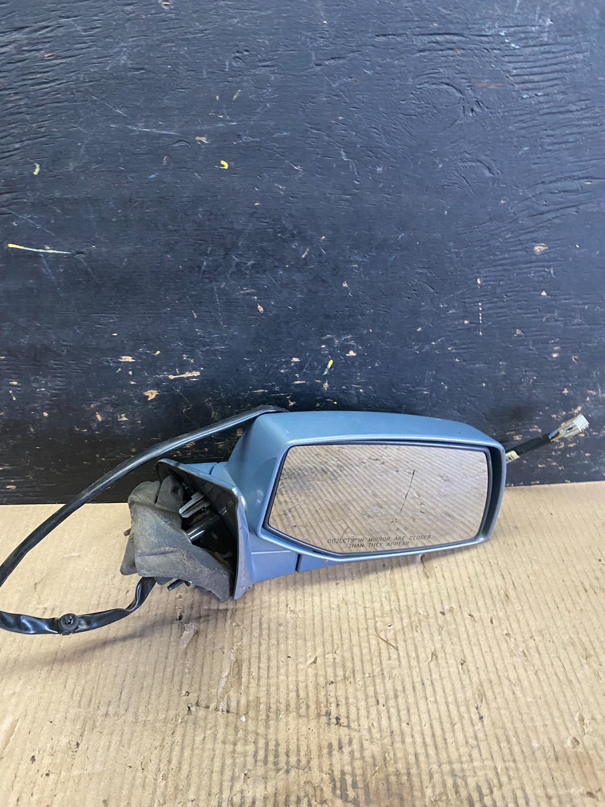 2004 to 2009 Cadillac SRX Right Passenger Rh Side Door Mirror Oem OEM  u7409 DG12