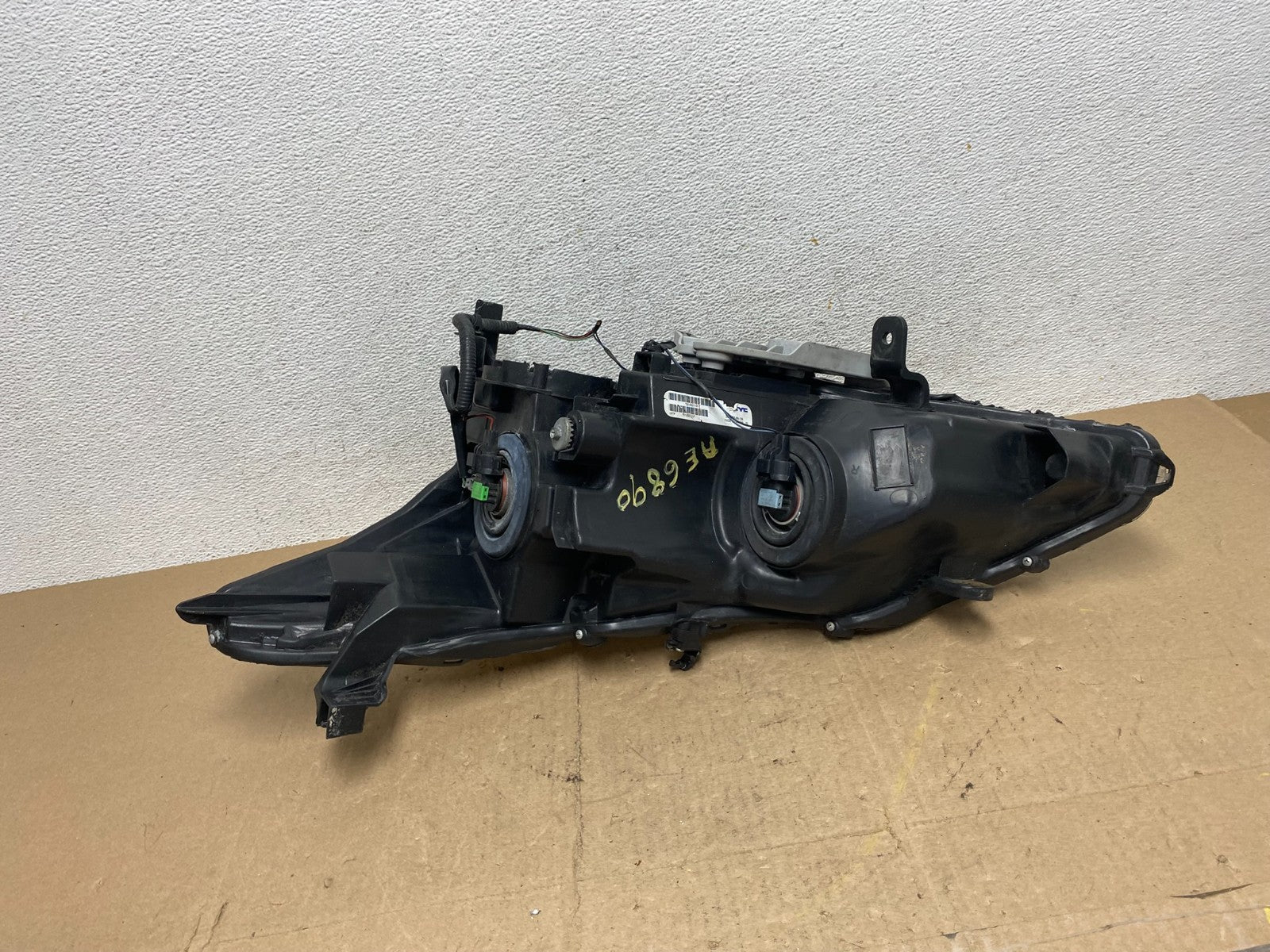 2013 2014 2015 Nissan Altima Right Passenger RH Halogen Headlight TYC AE6890 DW9