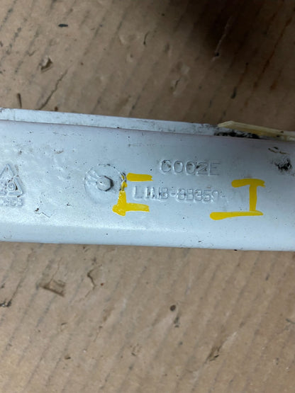 2020 to 2023 Ford Explorer Right RH Upper Tic Bar Oem w5995 DG11