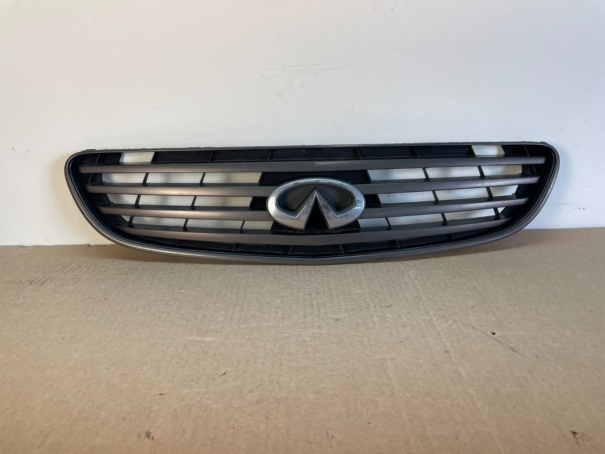 2002 2003 2004 Infiniti I35 Sedan Front Upper Grill Grille AG9791 DG0