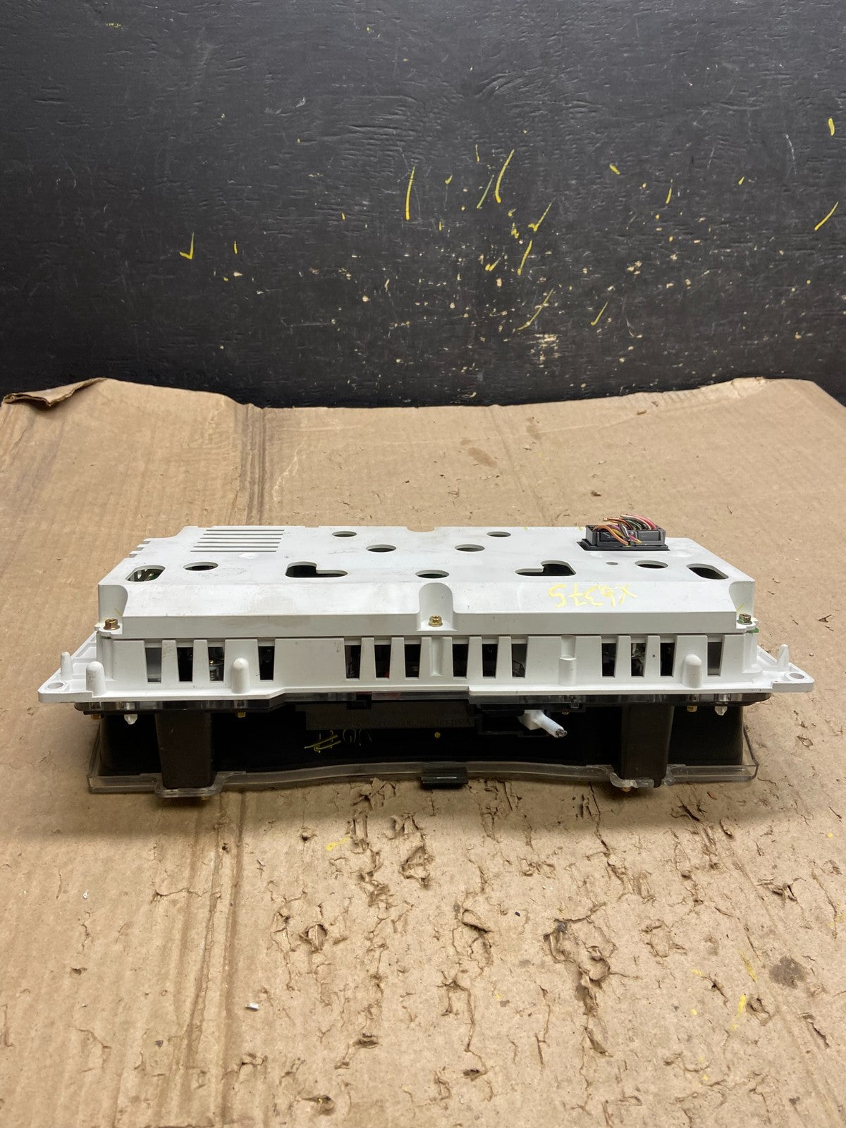 1998 to 2002 Lincoln Town Car Speedometer Gauge Cluster X6375 DG6