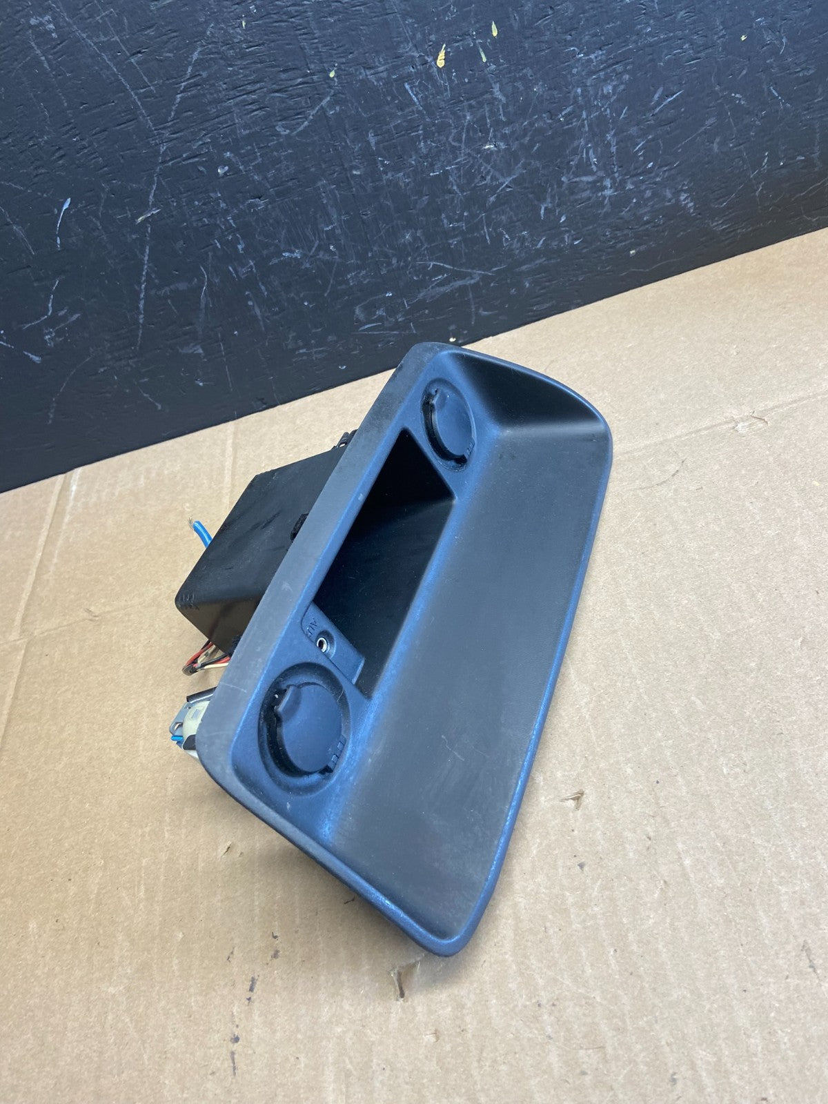 2008 to 2012 Nissan Armada Radio Bezel Cubby Storage Trim Aux AB9245 DG1