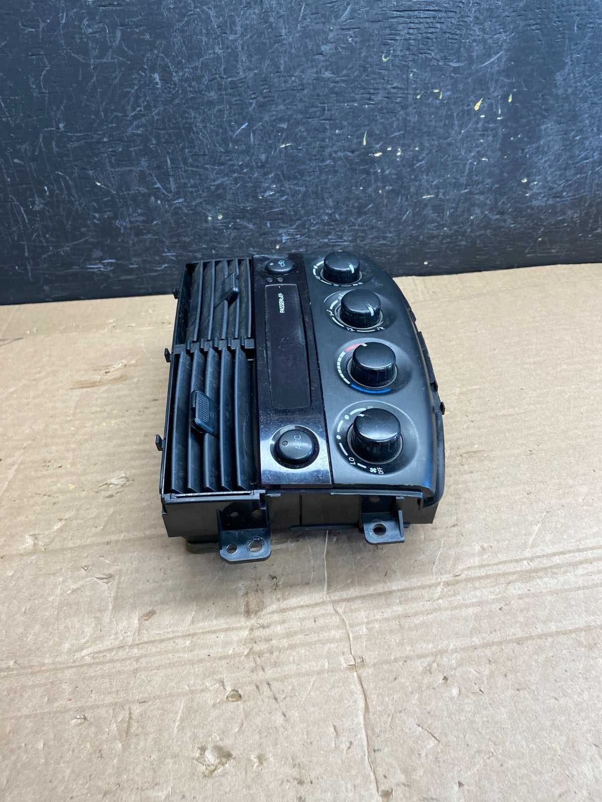 2004-2005 Toyota Sienna A/C Climate Heater Temperature Control Air Vent AF1988DG1