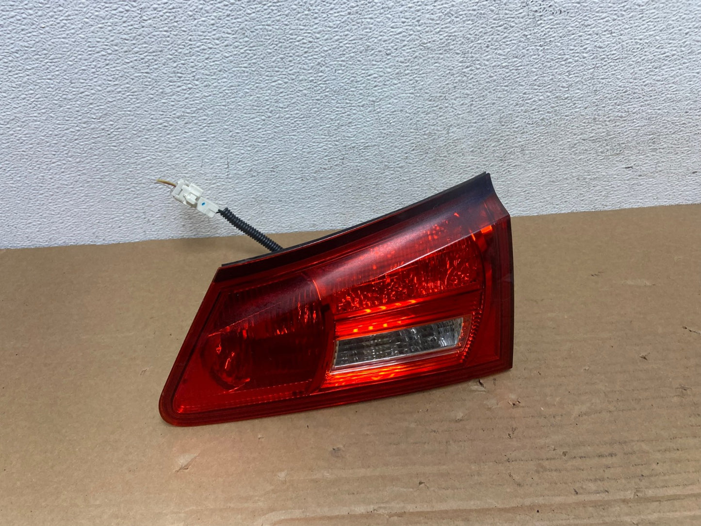 2006 - 2008 Lexus Is250 Is350 Right Passenger RH Inner Tail Light AD3869 LK0